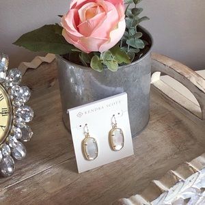 NWT Kendra Scott Dani Earrings